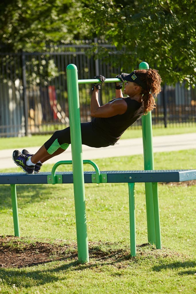 Horizontal Chin-Up Station