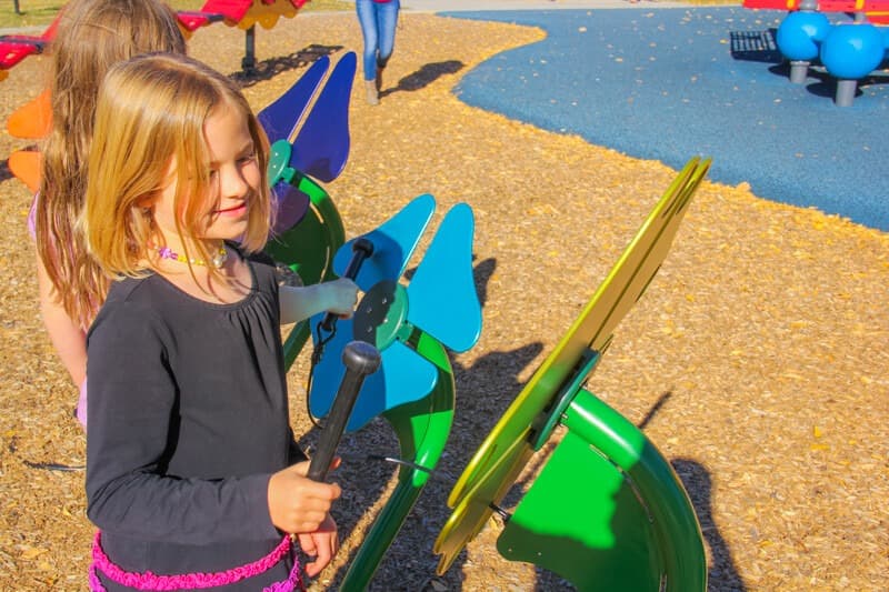 playground metal flowers 3