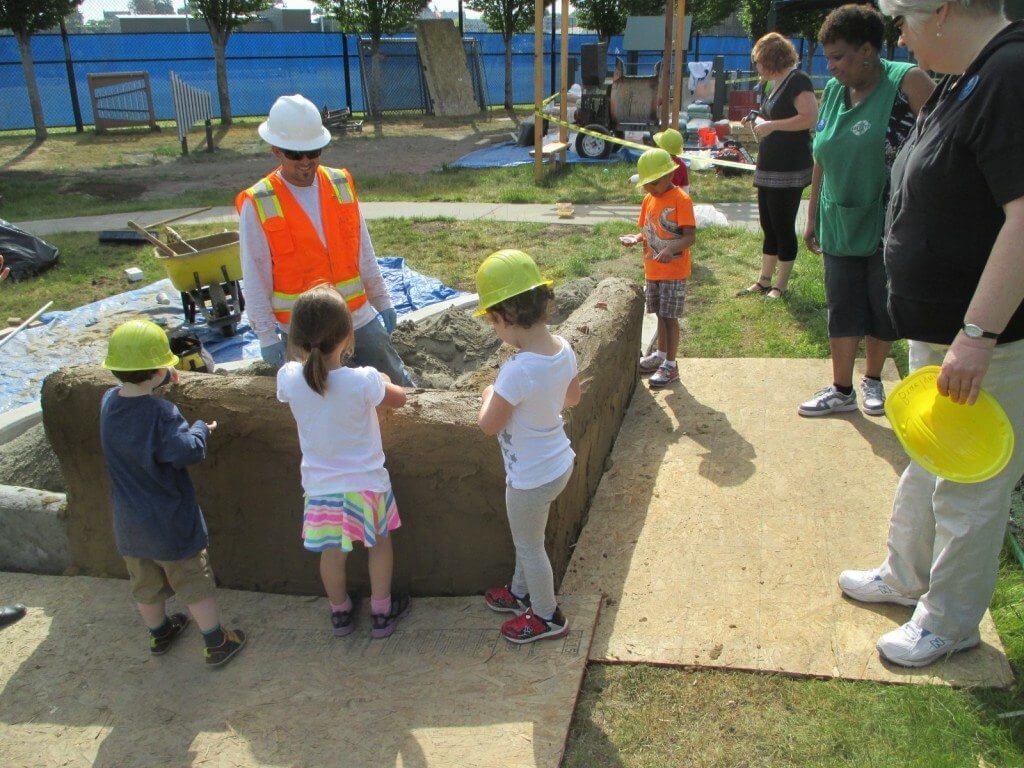 Kids-Get-Involved-in-the-Construction-1